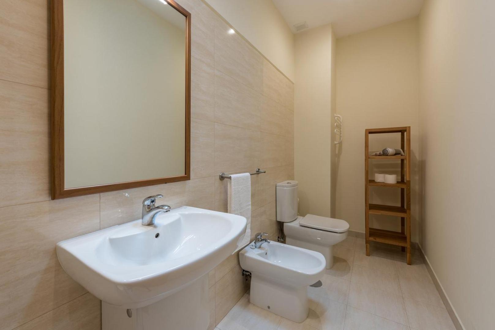 Апартаменты Guestready - Warm Cocoa Retreat In Cedofeita Порту Экстерьер фото